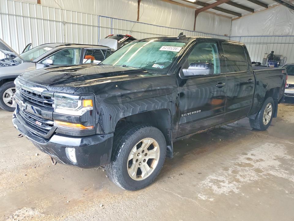 2017 CHEVROLET SILVERADO K1500 LT photo 1