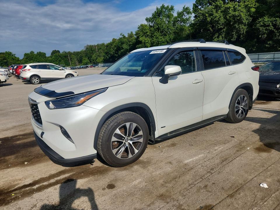 2023 TOYOTA HIGHLANDER HYBRID XLE photo 1