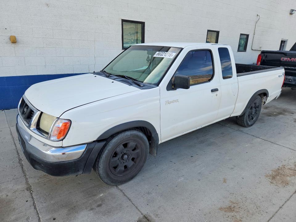 2000 NISSAN FRONTIER XE photo 1