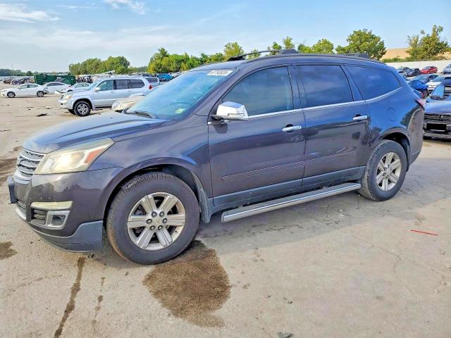 2013 CHEVROLET TRAVERSE LT photo 1