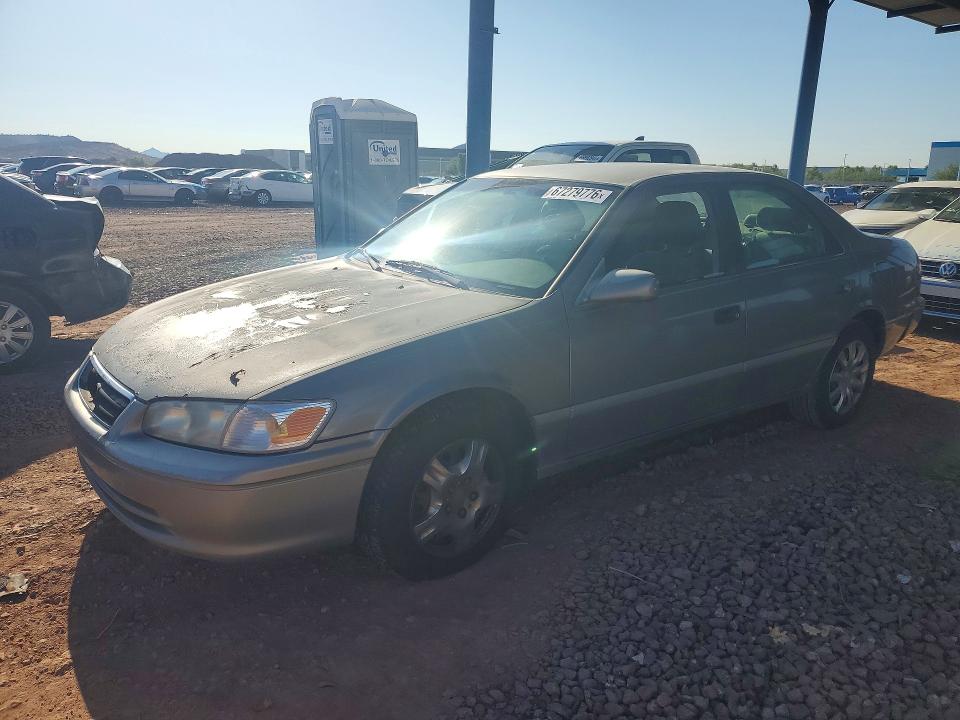 2000 TOYOTA CAMRY LE photo 1